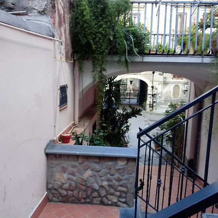 Trinacria Apartments Catania Bagian luar foto